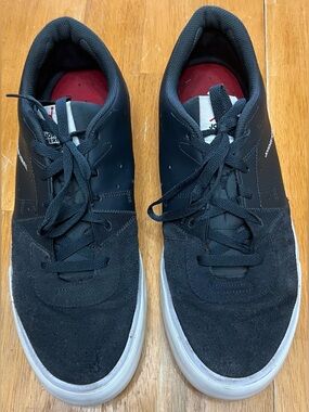 Nike Air Jordan Series ES ‘Anthracite' Basketball
Sneakers (DN1856-063) Size 13.